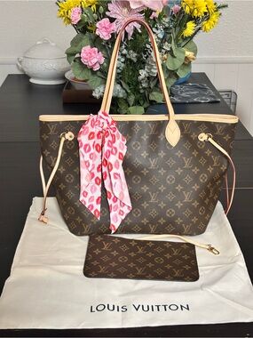 Louis Vuitton Monogram MM Neverfull Tote with Red Interior